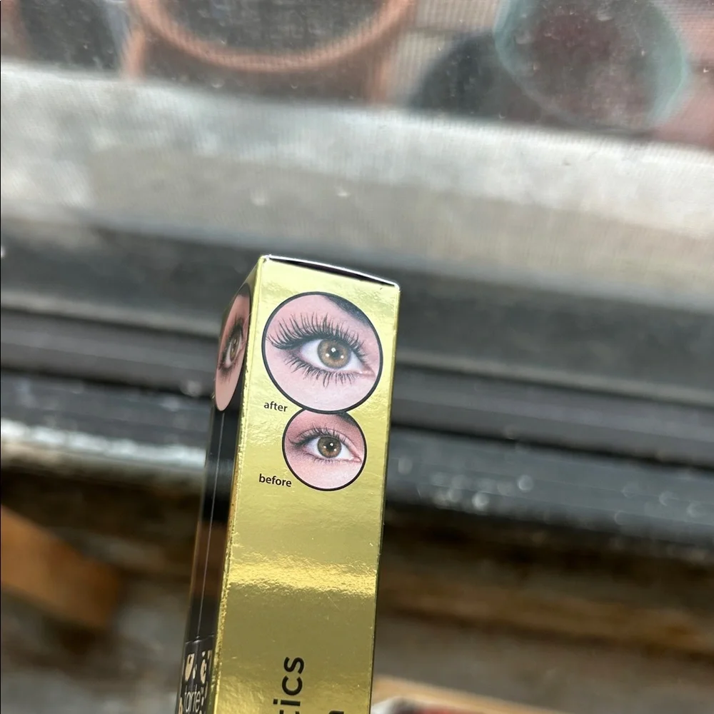 Tarte 3 Piece Kit Maneater Black Mascara,Tan Sand Concealer & Maracuja Juicy Lip - Picture 9 of 16